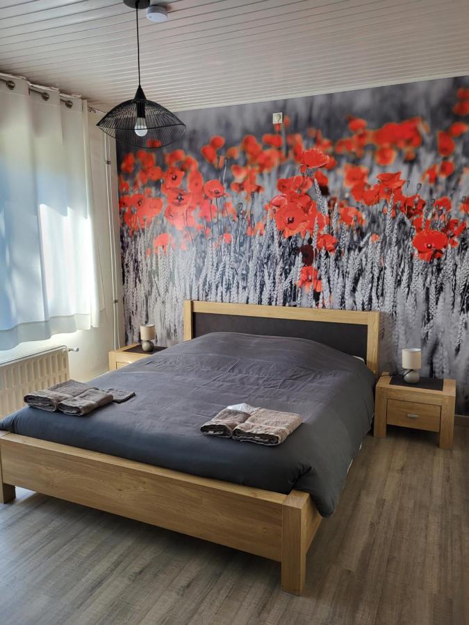 Mary'S Poppies - Bed & Breakfast Blandain Εξωτερικό φωτογραφία
